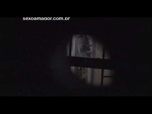 ❤️ Sarışın, içi boş tuğlaların arkasına gizlenmiş bir mahalle röntgencisi tarafından gizlice videoya alınır ️❌ Anal porno tr.analpics.ru